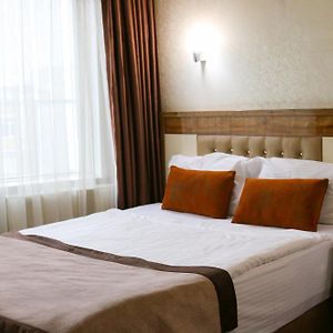 Grand Zara Hotel